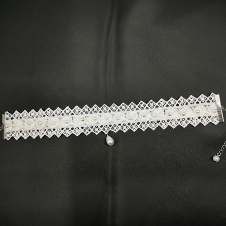 Image de Collier Ras de Cou Blanc Dentelle Imitation Perles 30cm long, 1 Pièce