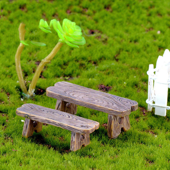 Imagen de Multicolor - Retro Courtyard Well Resin Micro Landscape Miniature Decoration 3.9x2.8cm, 1 Piece