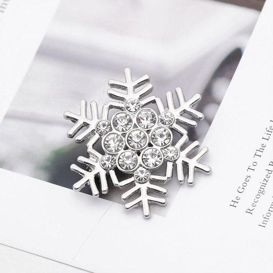 Image de Broche Epingle Flocon de Neige de Noël Argent Mat à Strass Transparent 4.2cm x 3.8cm, 1 Pièce