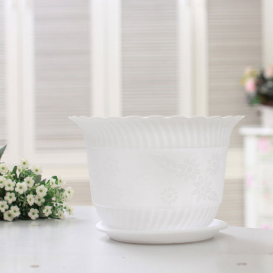 Picture of White - Resin Flower Pot with Tray For Plants Garden Home Office Decoration 23x16cm, 1 Set