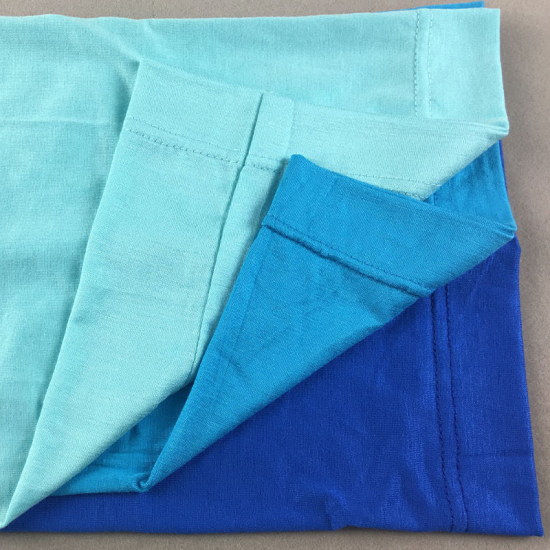 綿 スカーフ サファイア・ブルー 31cm x 22cm, 1 着 の画像