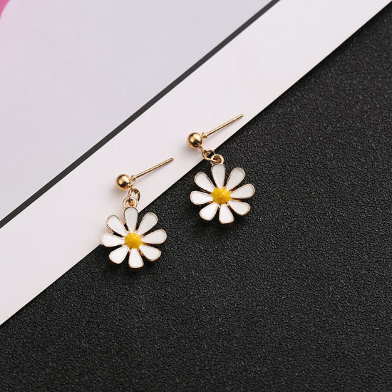 Picture of Earrings Gold Plated White & Yellow Daisy Flower Enamel 26mm x 15mm, 1 Pair