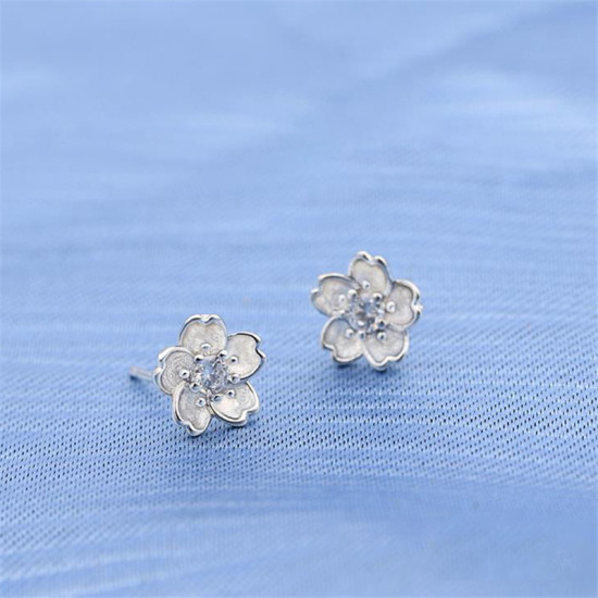 Picture of White Copper Ear Post Stud Earrings Silver Tone Flower Clear Rhinestone 9mm x 9mm, 1 Pair