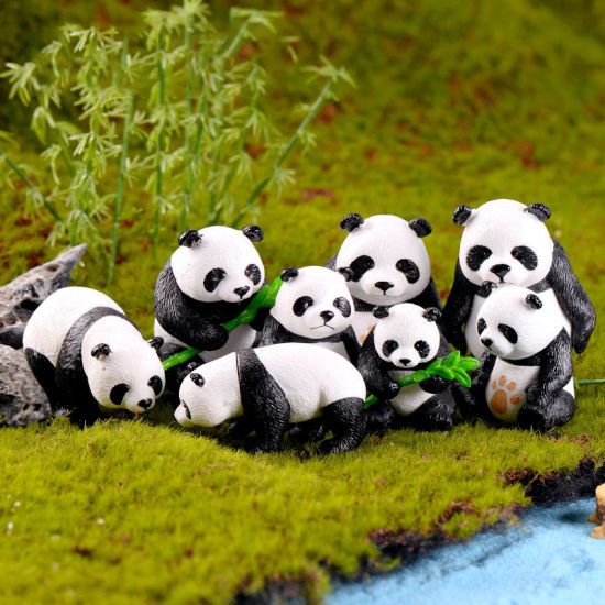 Imagen de White & Black - S Cute Panda Moss Micro Landscape Terrarium Figurine Decoration Resin Funny Panda Babies Ornament Fairy Garden Miniature（4 Pcs/Set)