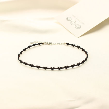 Image de Collier Ras de Cou en Velours Noir Cœur 30cm long, 1 Pièce