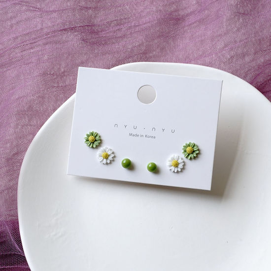 Picture of Stainless Steel & Ceramic Ear Post Stud Earrings White & Green Round Flower 9mm, 1 Set ( 6 PCs/Set)
