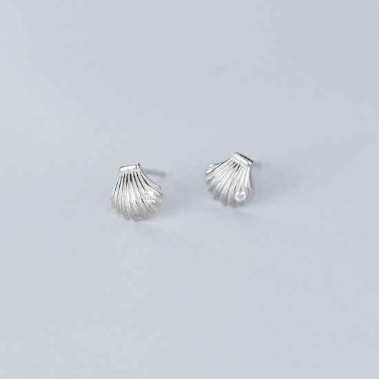 Image de Boucles d'Oreilles Puces Argent Mat Coquille à Strass Transparent 12mm x 11mm, 1 Paire