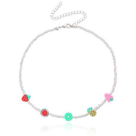Image de Collier Perlé Mignon en Plastique Blanc Fruits au Hasard 35cm long, 1 Pièce