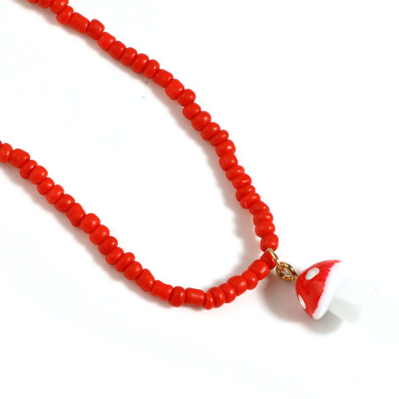 Image de Collier Perlé en Acrylique Rouge Champignon 32cm long, 1 Pièce