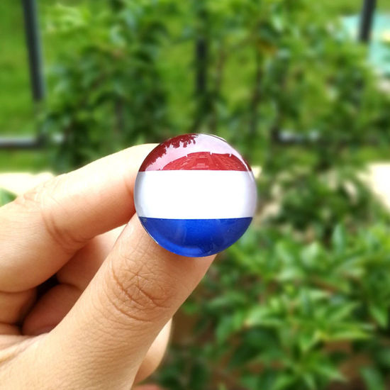 Picture of 8# Glass Pin Brooches Round National Flag Silver Tone 2.5cm Dia., 1 Piece