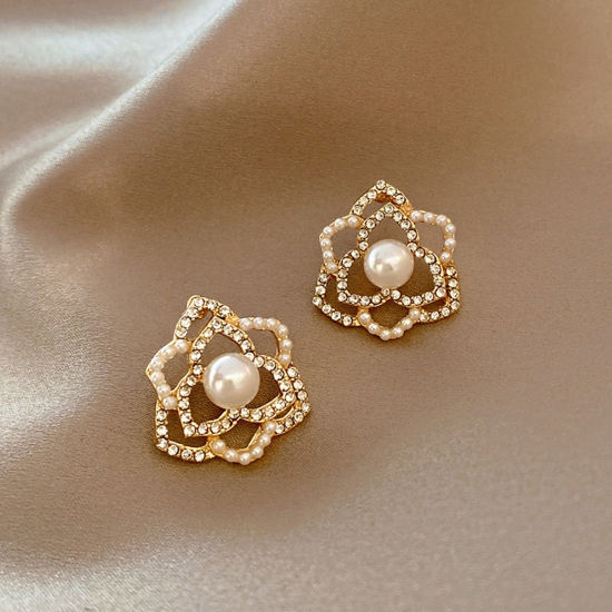 Image de Boucles d'Oreilles Puces Style Ins Doré Fleur à Strass Transparent Imitation Perles 19mm x 19mm, 1 Paire