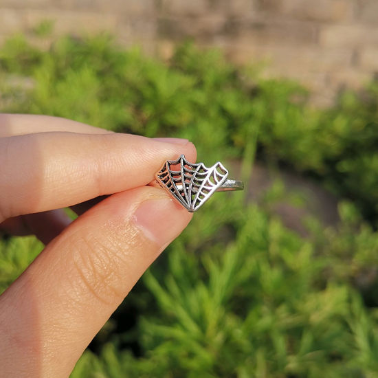 レトロ 調整不能 リング 指輪 ハロウィン・クモの巣 銀古美 18mm (日本サイズ約15.5号) - 17mm (日本サイズ約13号)、 1 個 の画像