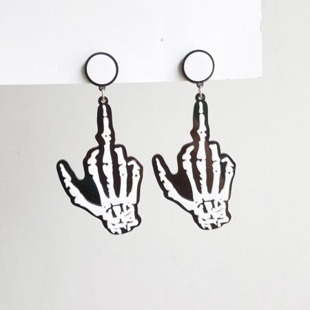 Bild von Acryl Halloween Ohrring Schwarz & Weiß Schädel Hand 5cm, 1 Paar