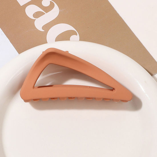 Image de Pince Griffe à Cheveux en Résine Simple Orange Triangle Givré 8.2cm x 5.2cm, 1 Pièce
