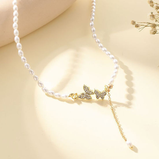 Image de Collier à Pendentif Doré Franges Pompons Glands Papillons Imitation Perles 52cm long, 1 Pièce