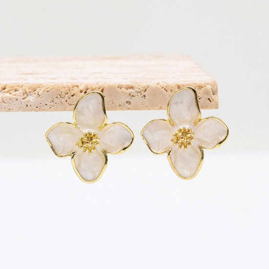 Picture of Retro Ear Post Stud Earrings Gold Plated White Flower Enamel 2.5cm x 2.3cm, 1 Pair