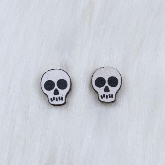 Picture of Natural Wood Halloween Ear Post Stud Earrings Black & White Skull 1.5cm, 1 Pair