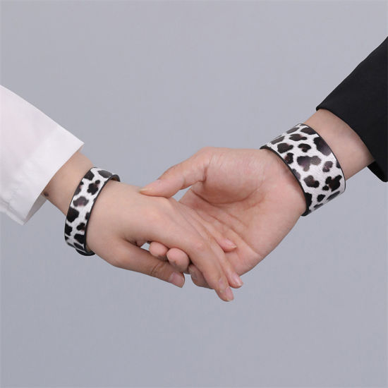 Picture of 1 Set ( 2 PCs/Set) PU Leather & Zinc Based Alloy Couple Bracelets Black & White Leopard Print 23cm(9") long