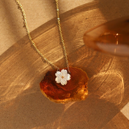 Immagine di 1 Pz Placcatura Sottovuoto Elegante 18K Vero Oro Placcato 304 Acciaio Inossidabile & Conchiglia Cavo Catena Fiore Collana con Ciondolo 42cm Lunghezza