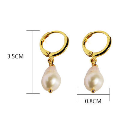 Immagine di Ipoallergenico Elegante Retrò Placcato Oro 18K Perla + Ottone Baroque Orecchino Per Donne Anniversario 3.5cm x 0.8cm, 1 Paio