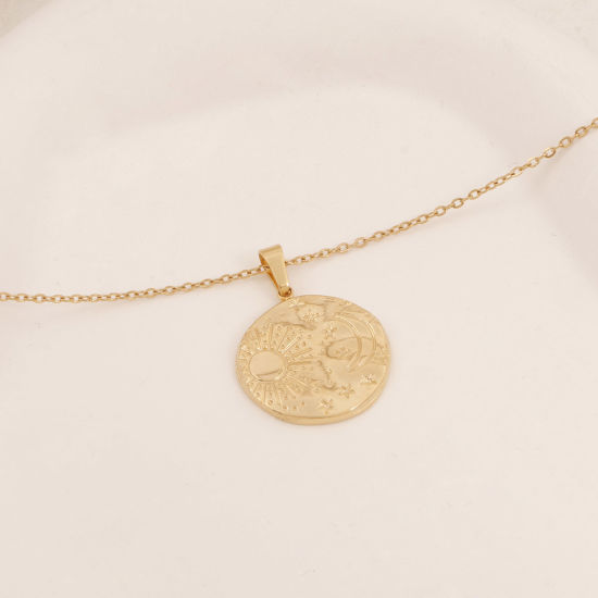 Image de Collier à Pendentif Chaîne Maille Forçat Élégant en 304 Acier Inoxydable Placage Sous Vide Écologique Simple & Décontracté Plaqué Or 18K Rond Soleil & Lune Unisexe 38cm long, 1 Pièce