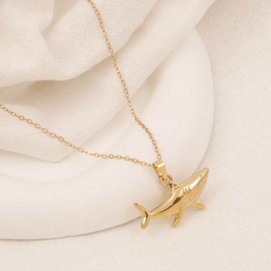 Image de Collier à Pendentif Chaîne Maille Forçat Bijoux d'Océan en 304 Acier Inoxydable Placage Sous Vide Écologique Simple & Décontracté Plaqué Or 18K Requin Unisexe 38cm long, 1 Pièce