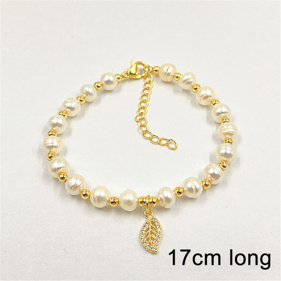 Picture of Eco-friendly Retro Elegant 18K Real Gold Plated Pearl & Brass Leaf Charm Bracelets For Women 17cm(6 6/8") long, 1 Piece