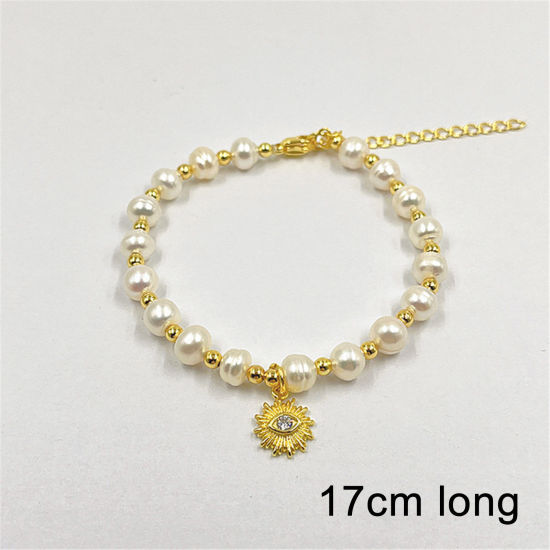 Picture of Eco-friendly Retro Elegant 18K Real Gold Plated Pearl & Brass Eye Charm Bracelets For Women 17cm(6 6/8") long, 1 Piece