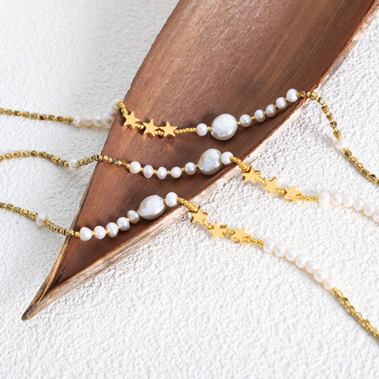 Immagine di Placcatura Sottovuoto Ecologica Elegante Barocco 18K Vero Oro Placcato Acciaio Inossidabile 304 & Perla Naturale Stella a Cinque Punte Strozzatore Collana Per Donne 38cm Lunghezza, 1 Pz