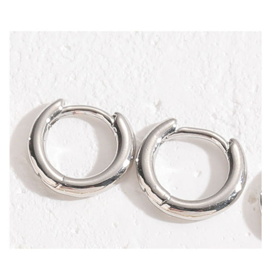 Immagine di 1 Paio Placcatura Sottovuoto Ecologica Squisito Semplice Vero Platino Placcato Ottone Anello Orecchini Circolari Per Donne Laurea 11mm Dia.