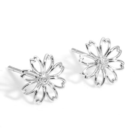 Picture of Eco-friendly Vacuum Plating Sweet & Cute Exquisite Real Gold Plated Copper Daisy Flower Ear Post Stud Earrings For Women Party