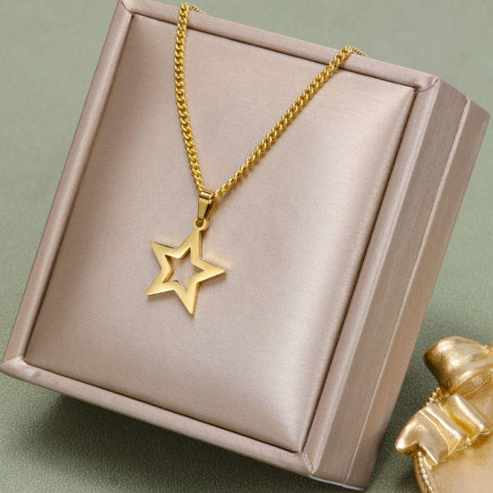 Picture of 1 Piece Stylish Simple 18K Gold Plated Stainless Steel Curb Link Chain Pentagram Star Necklace Unisex 45cm(17.7") long