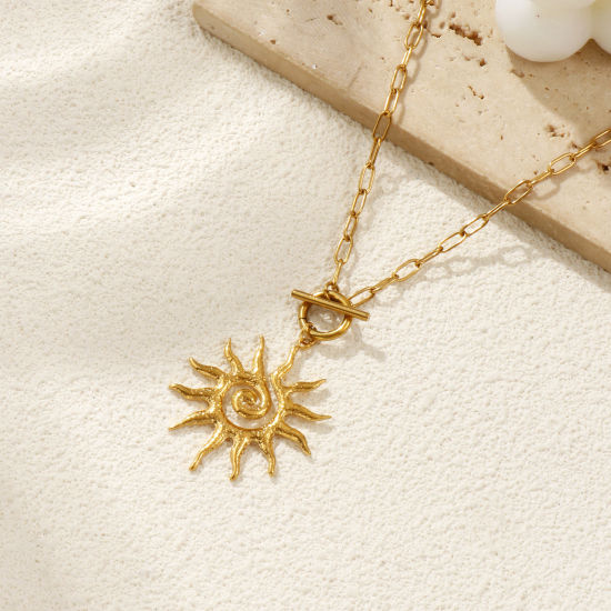 Immagine di 18K Vero Oro Placcato Catena a Graffetta Sole Collana con Ciondolo, 304 Acciaio Inossidabile 45cm, Per Donne, Spirale Galassia Retrò Regalo, Placcatura Sottovuoto PVD Ecologica, 1 Pz
