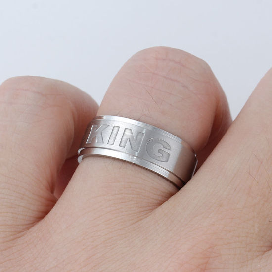 Picture of Stainless Steel Unadjustable Rings Silver Tone Message " King " 17.5mm(US size 7.25), 1 Piece