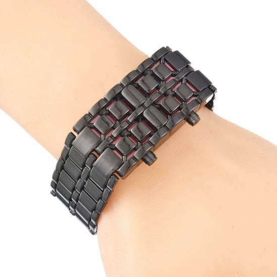 LED デジタル ファッション腕時計 黒 赤 電池付属 21cm長さ、 1 本 の画像