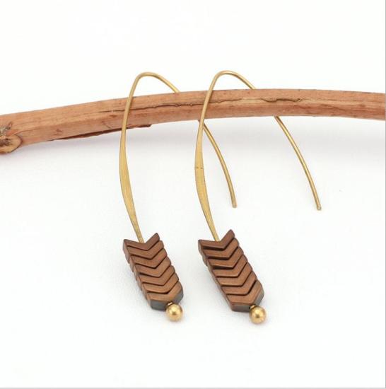 Picture of Stone Earrings Gold Plated Brown Arrowhead 60mm(2 3/8"), 1 Pair